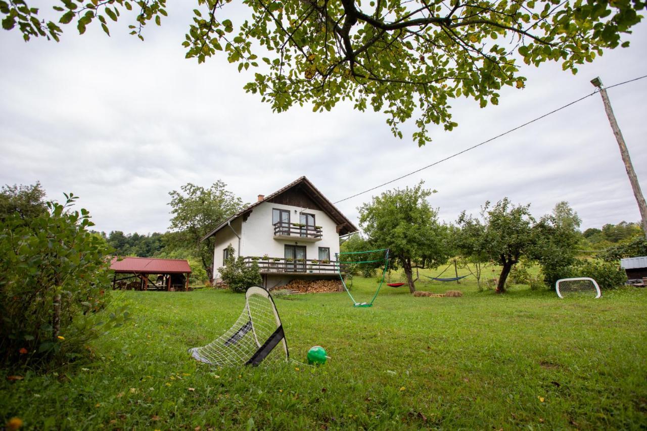 Holiday House On The Riverside Ogulin Exterior photo
