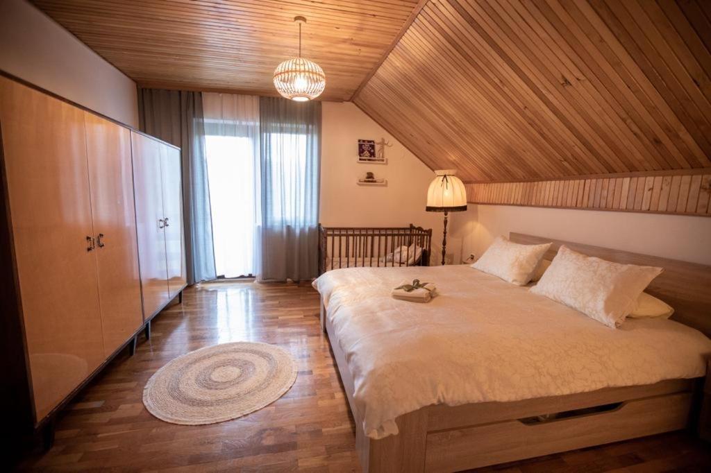Holiday House On The Riverside Ogulin Exterior photo